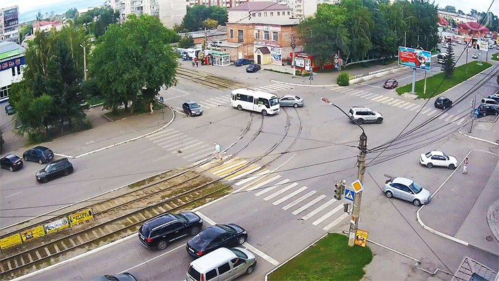 Онлайн веб-камера на перекрёстке Васильева/Мартьянова